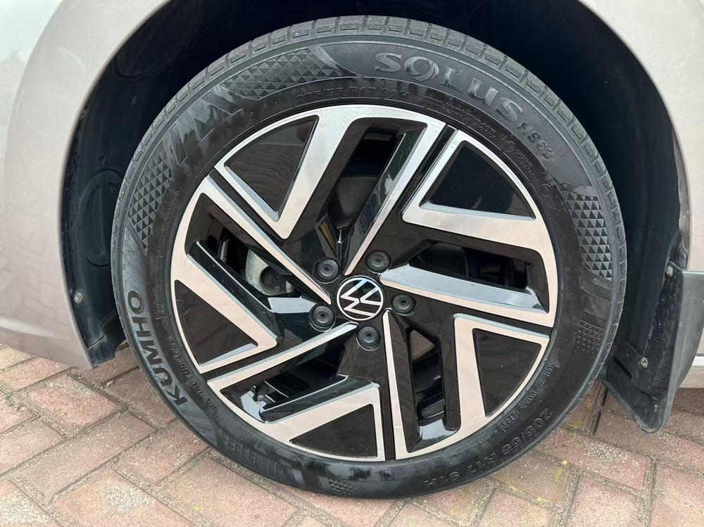 Volkswagen Sagitar