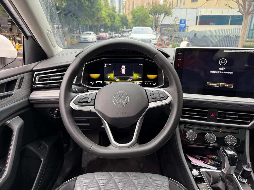 Volkswagen Sagitar