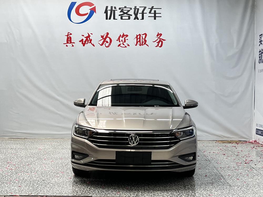 Volkswagen Sagitar