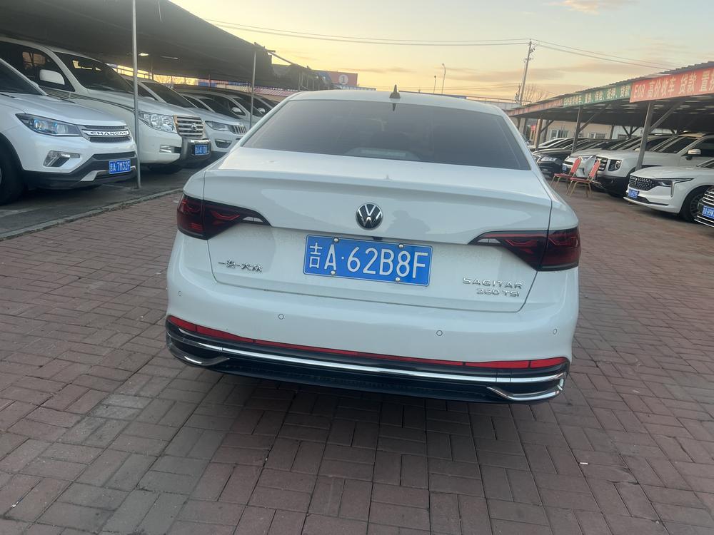 Volkswagen Sagitar
