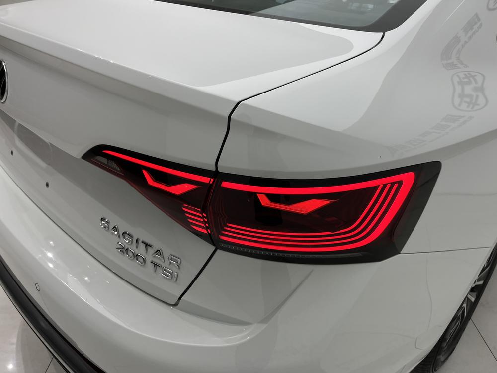 Volkswagen Sagitar