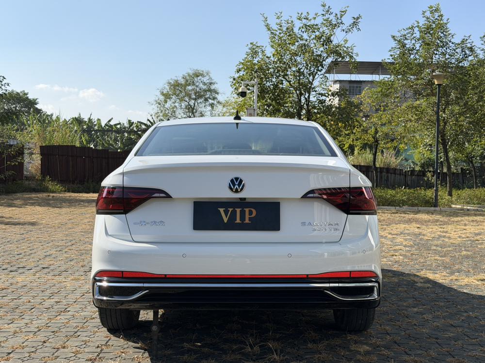Volkswagen Sagitar