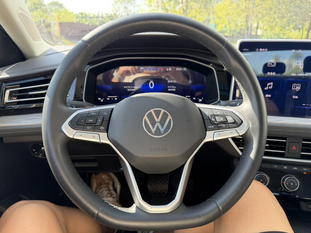 Volkswagen Sagitar