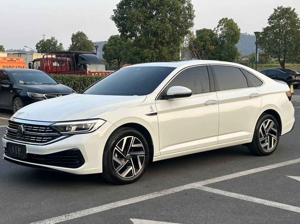 Volkswagen Sagitar