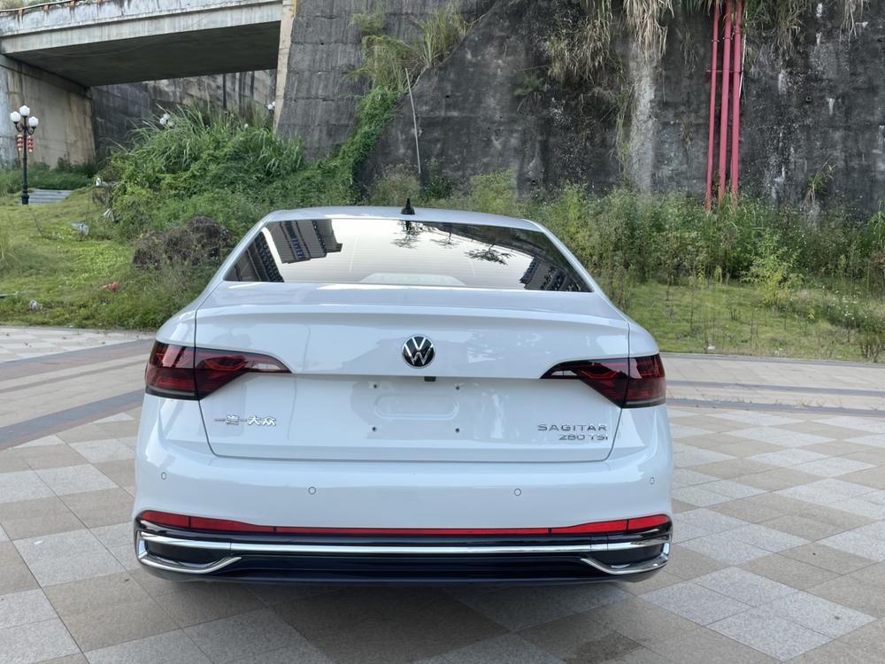 Volkswagen Sagitar
