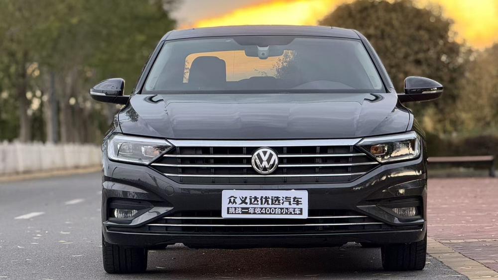 Volkswagen Sagitar