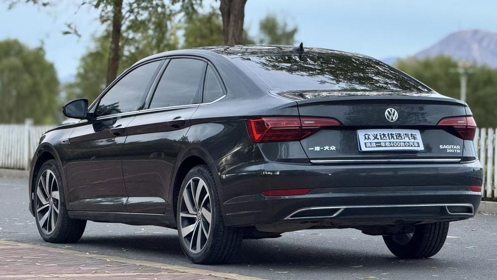 Volkswagen Sagitar