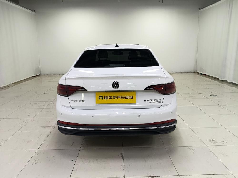 Volkswagen Sagitar