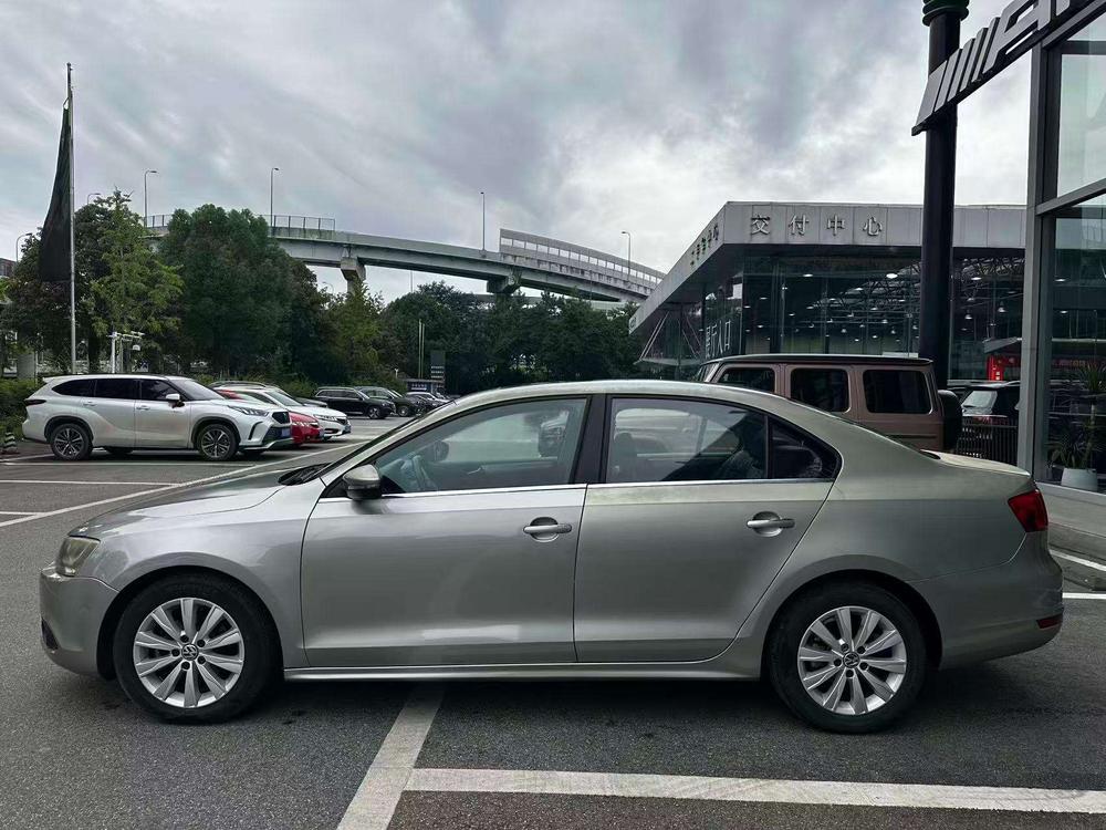 Volkswagen Sagitar