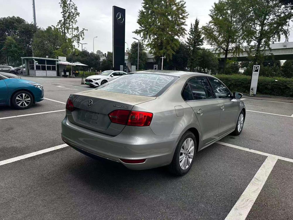 Volkswagen Sagitar