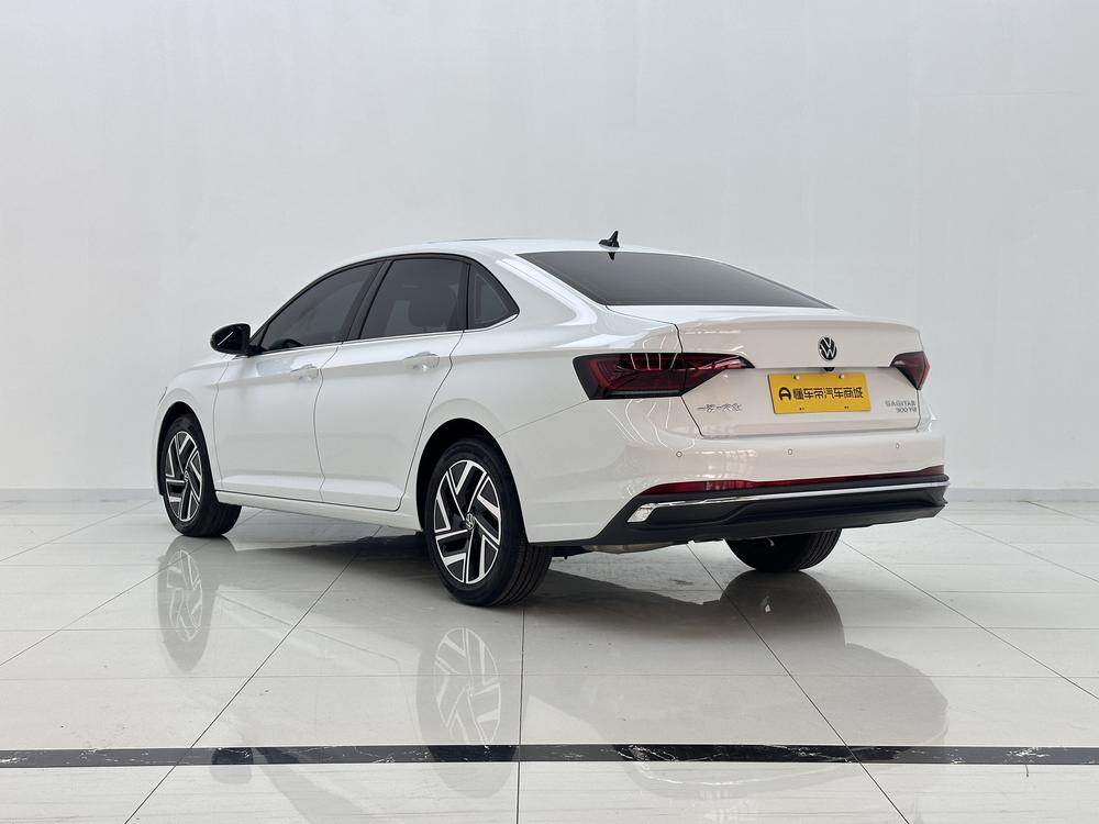 Volkswagen Sagitar