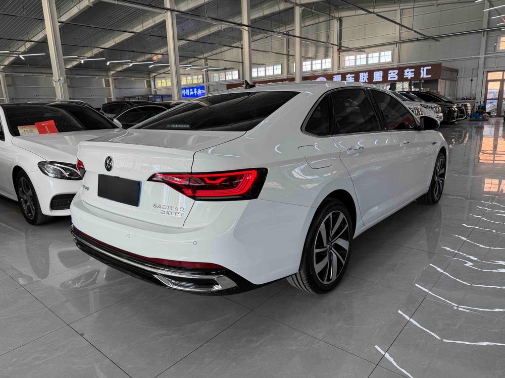Volkswagen Sagitar