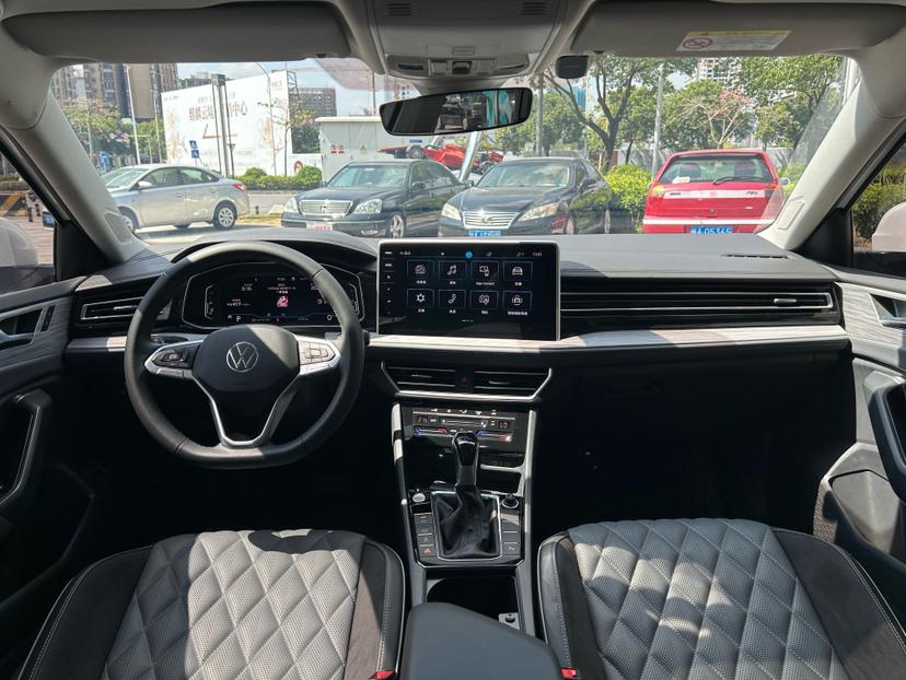 Volkswagen Sagitar