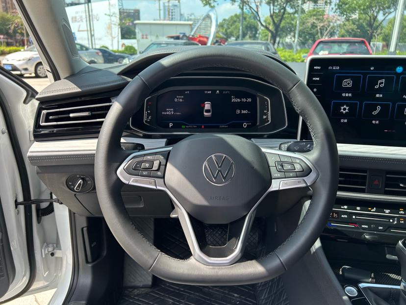Volkswagen Sagitar