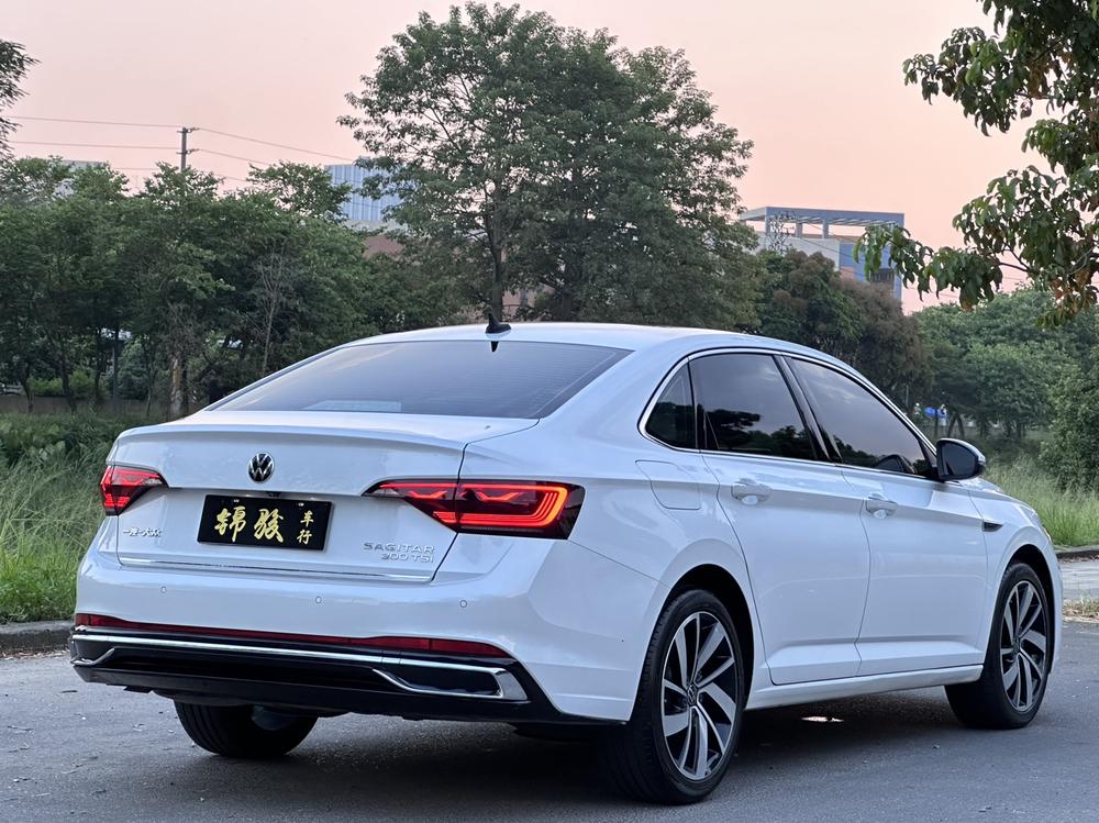 Volkswagen Sagitar