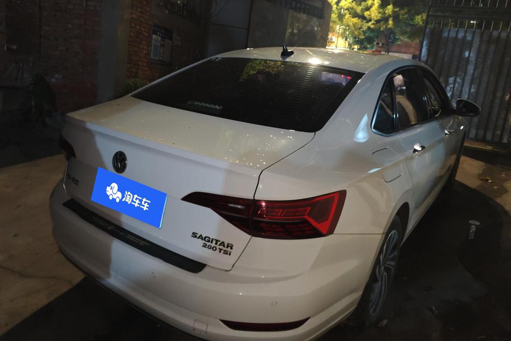 Volkswagen Sagitar