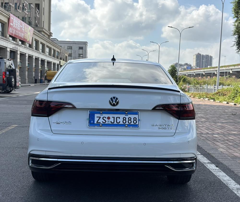 Volkswagen Sagitar