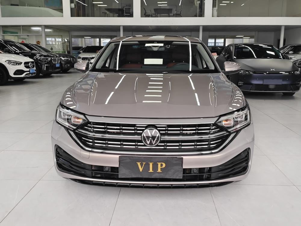 Volkswagen Sagitar