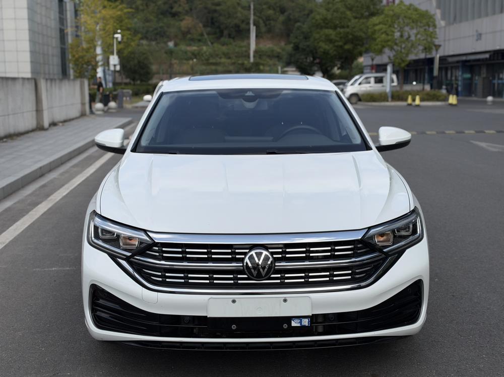 Volkswagen Sagitar