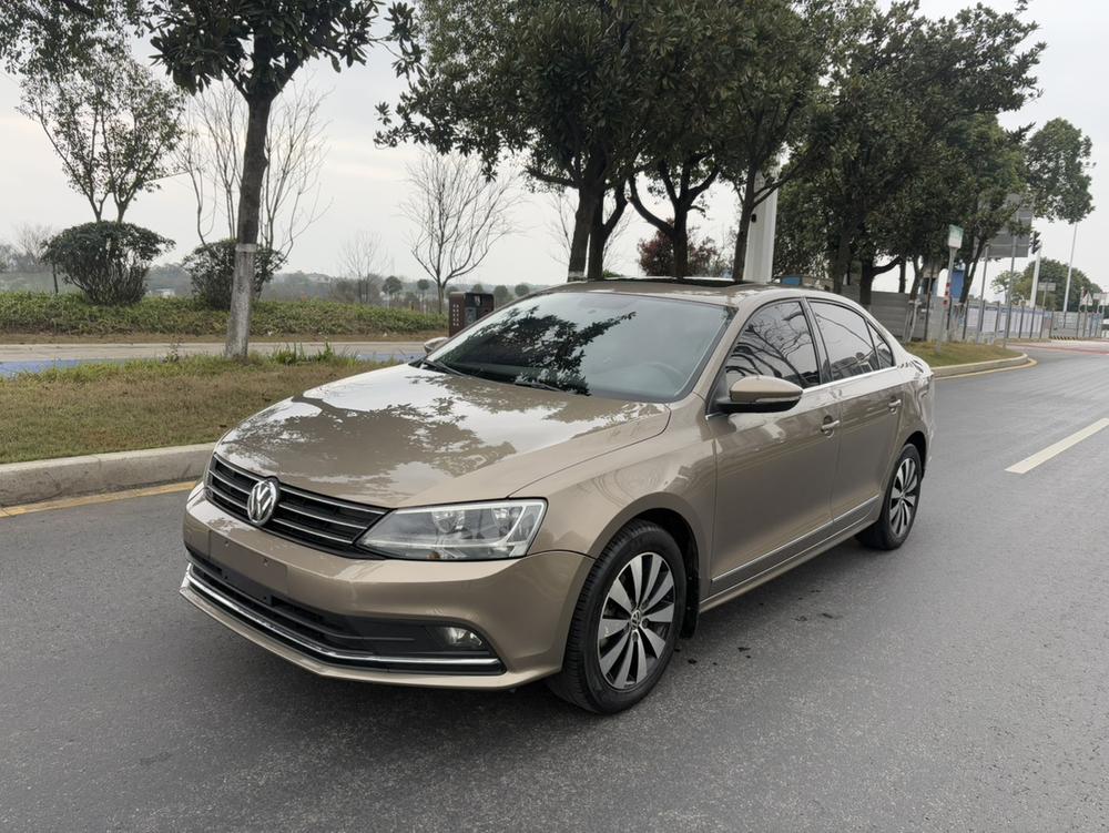 Volkswagen Sagitar