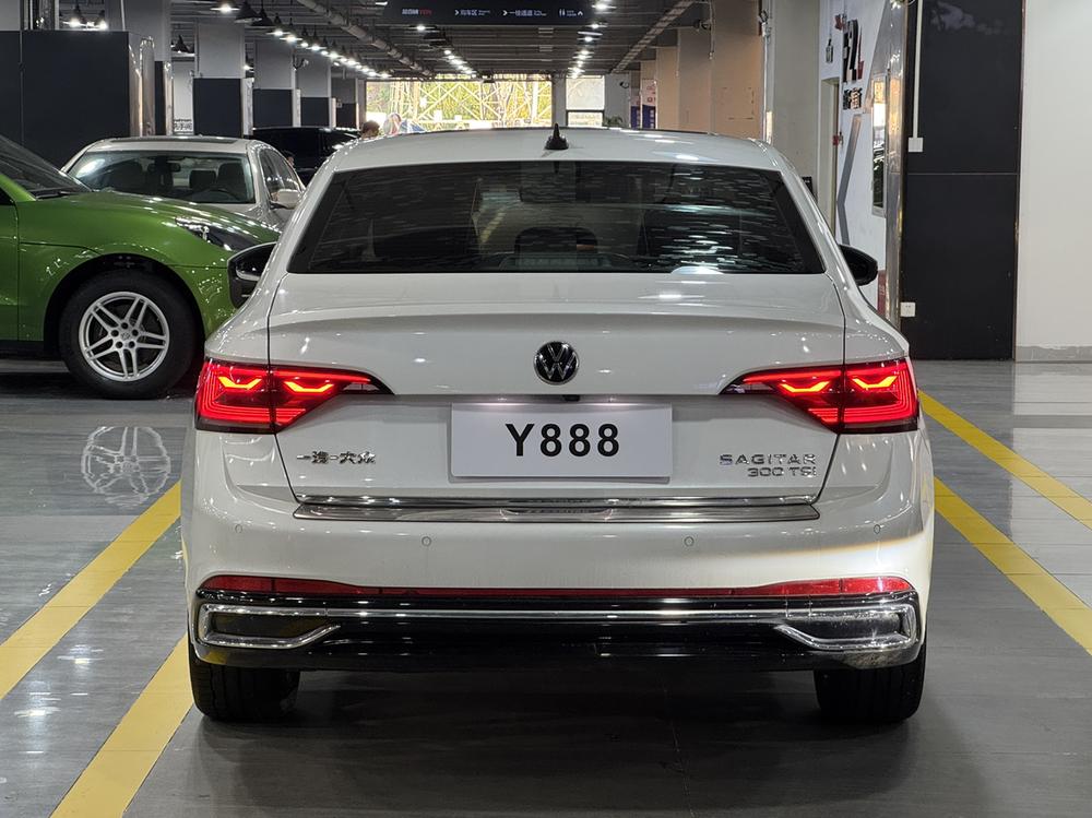 Volkswagen Sagitar