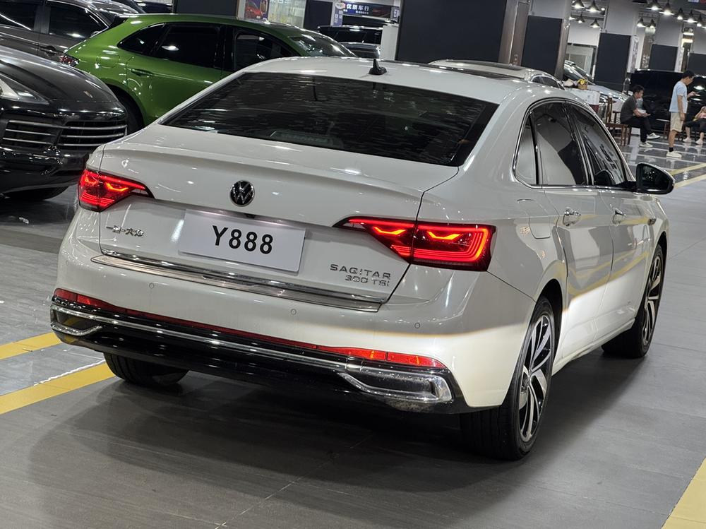 Volkswagen Sagitar