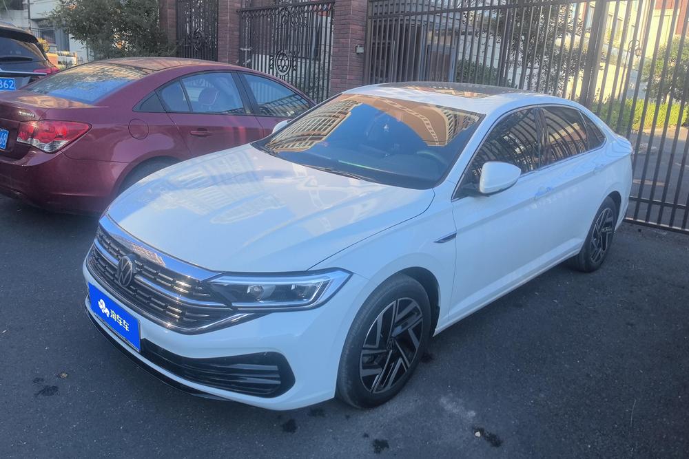 Volkswagen Sagitar