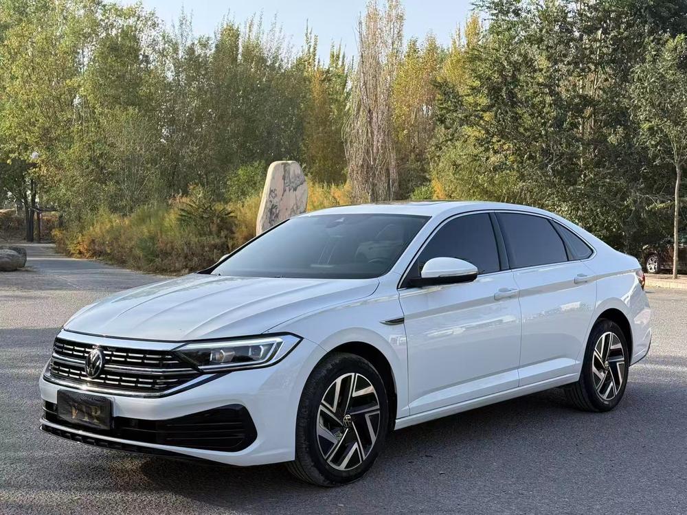 Volkswagen Sagitar