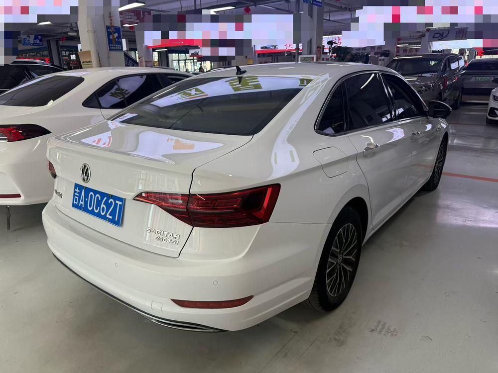 Volkswagen Sagitar