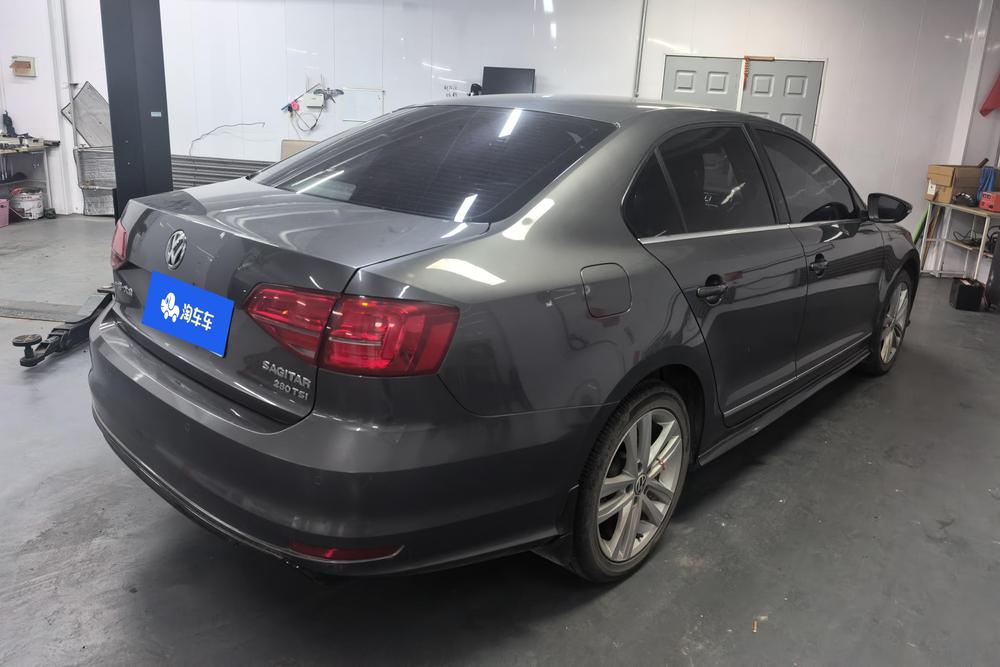 Volkswagen Sagitar