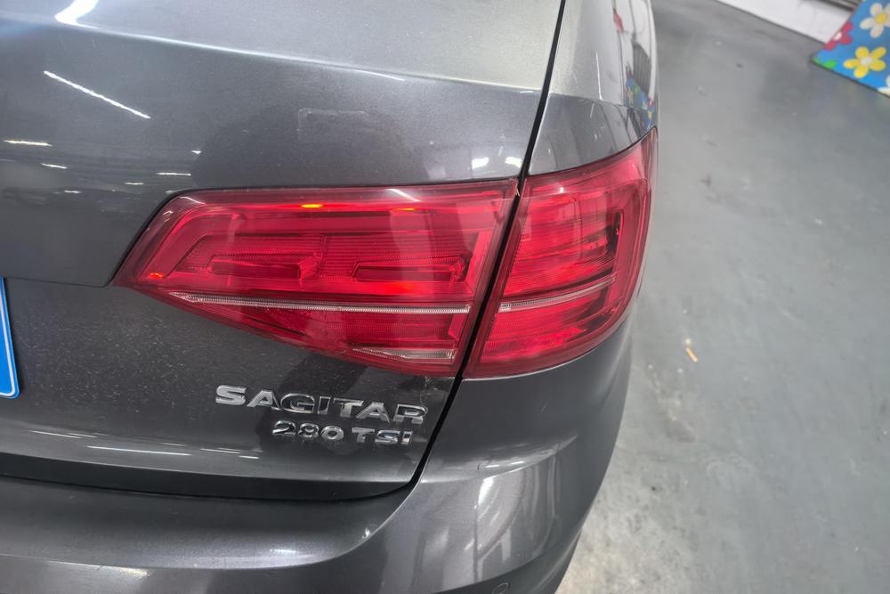 Volkswagen Sagitar