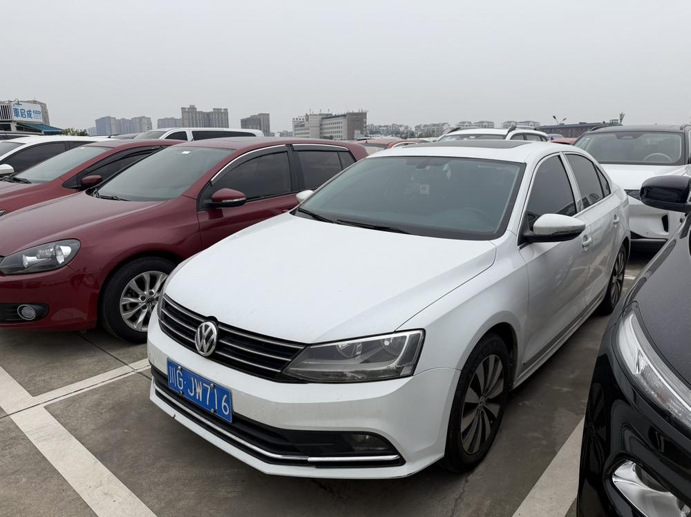 Volkswagen Sagitar