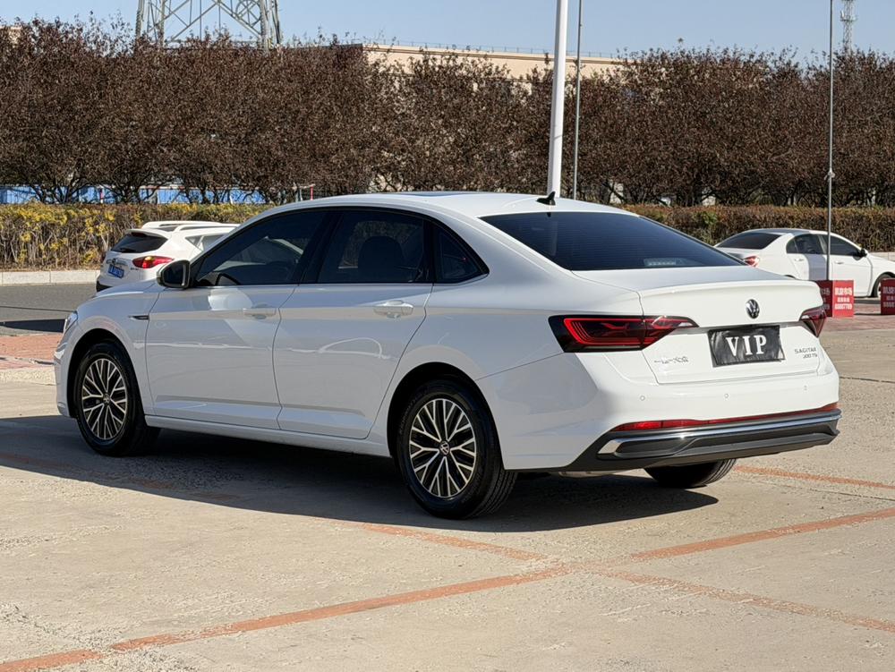Volkswagen Sagitar