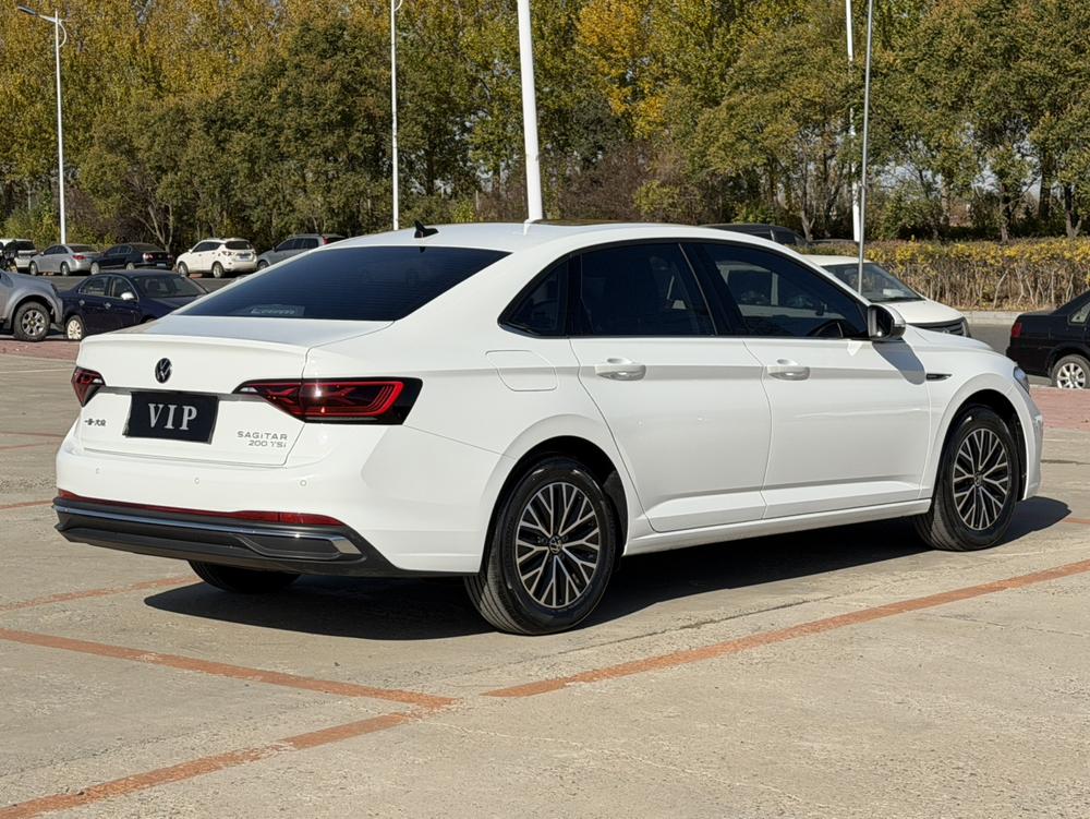 Volkswagen Sagitar
