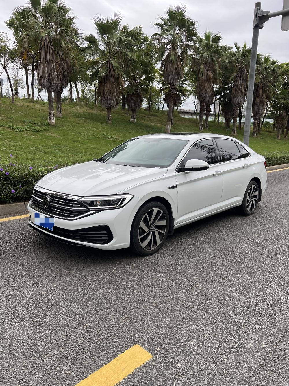 Volkswagen Sagitar