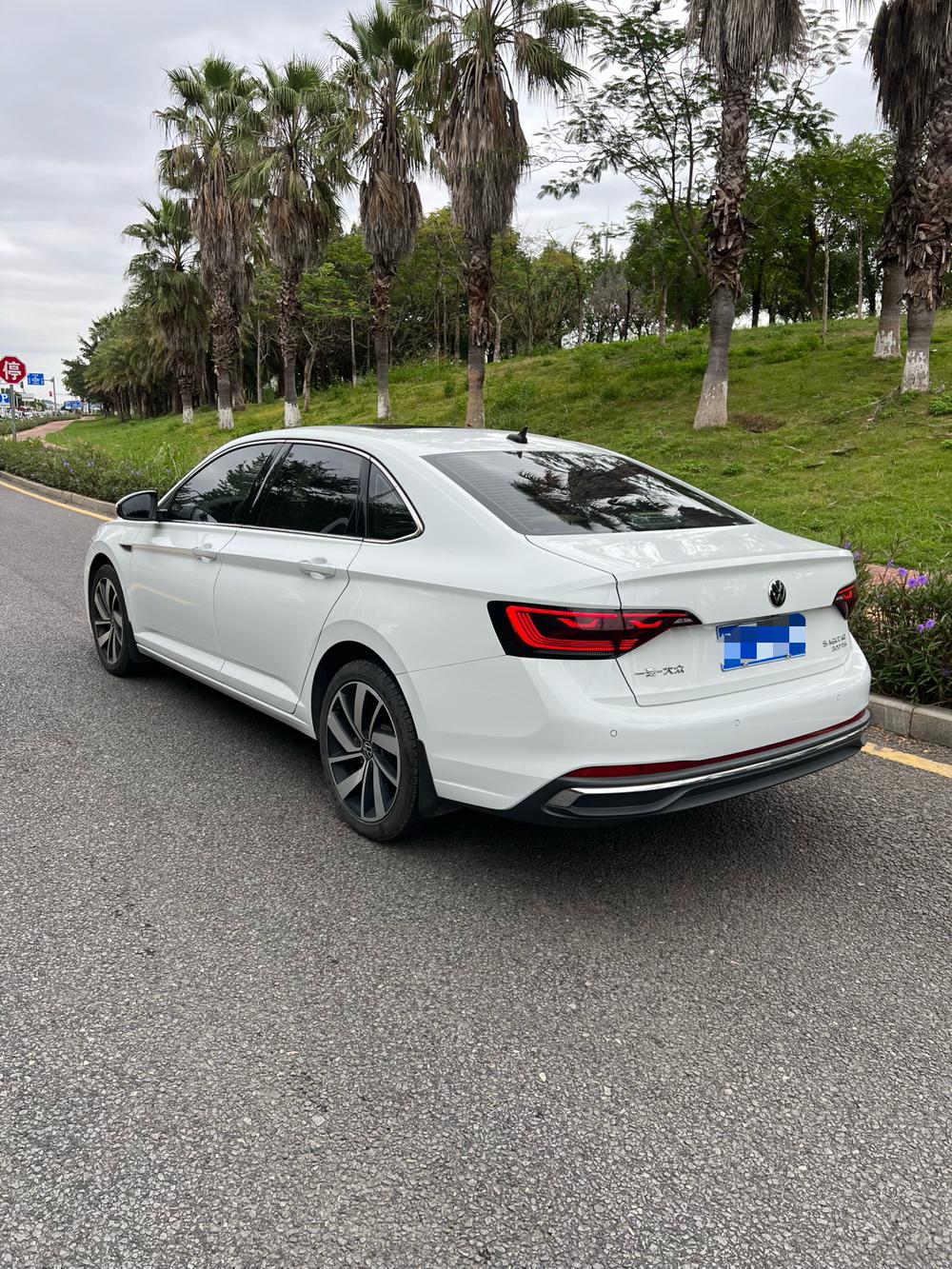 Volkswagen Sagitar