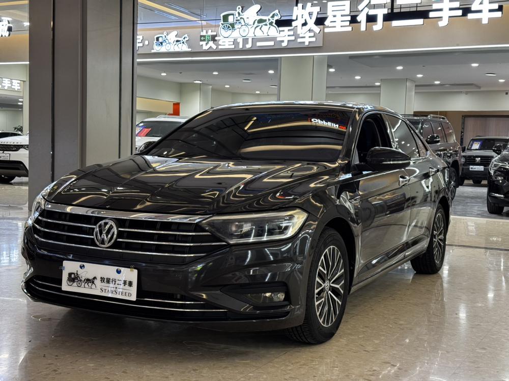 Volkswagen Sagitar