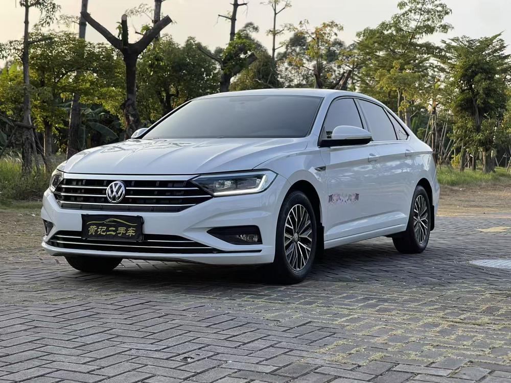 Volkswagen Sagitar