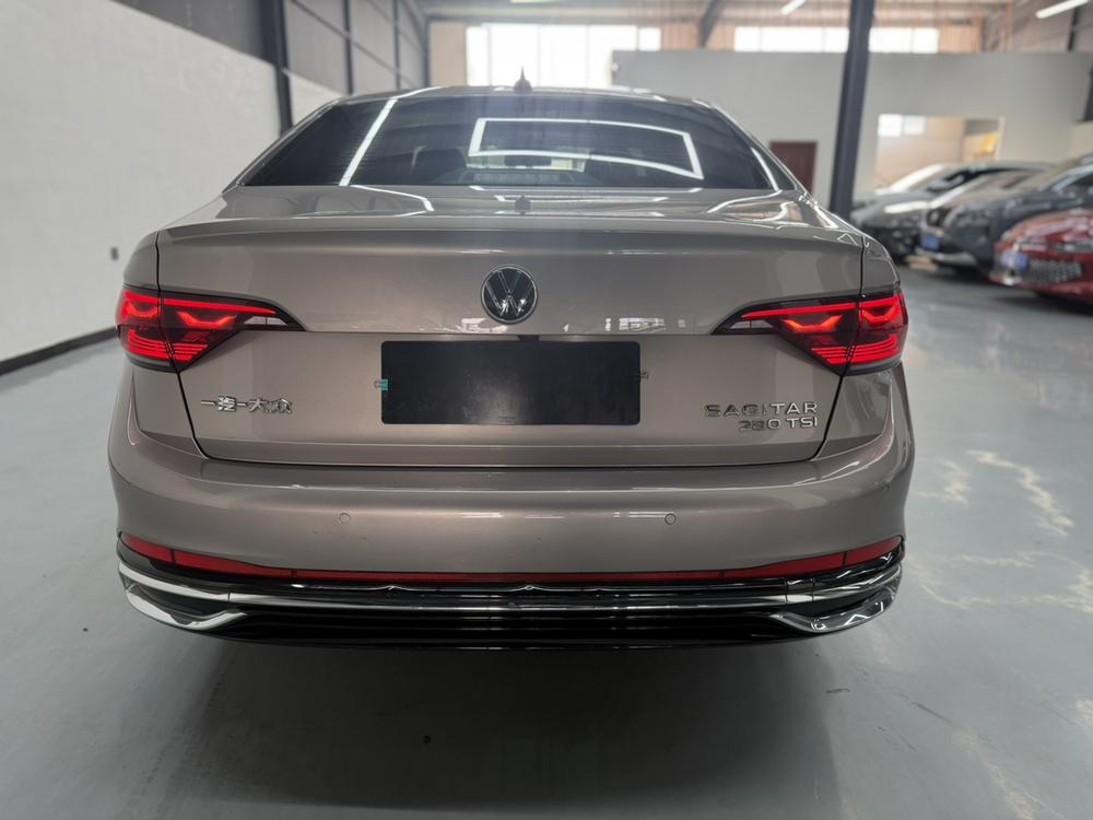 Volkswagen Sagitar