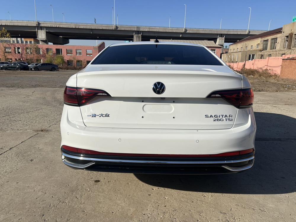 Volkswagen Sagitar
