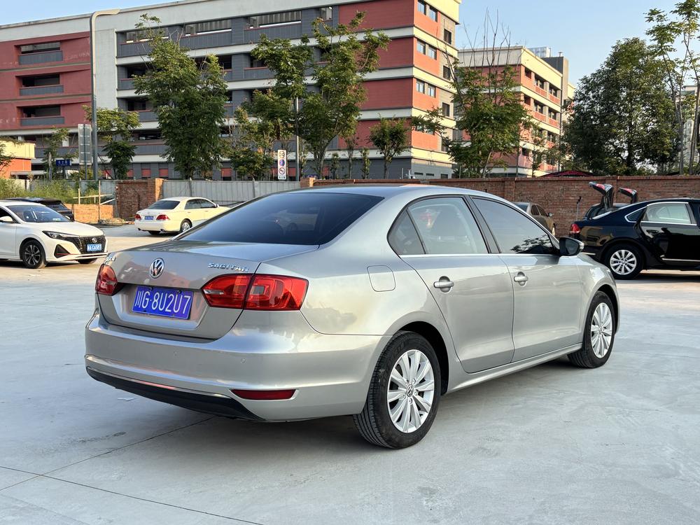Volkswagen Sagitar