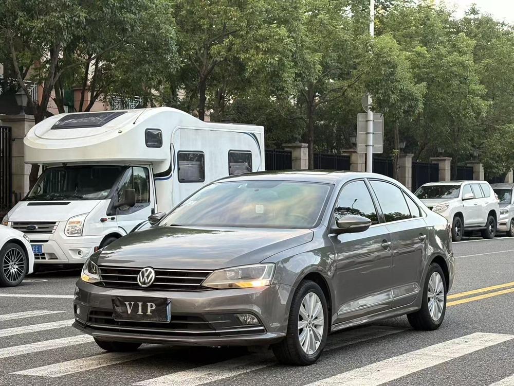 Volkswagen Sagitar