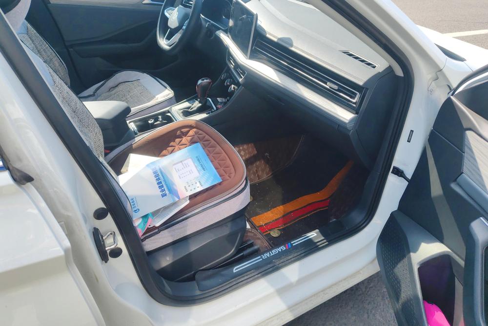 Volkswagen Sagitar