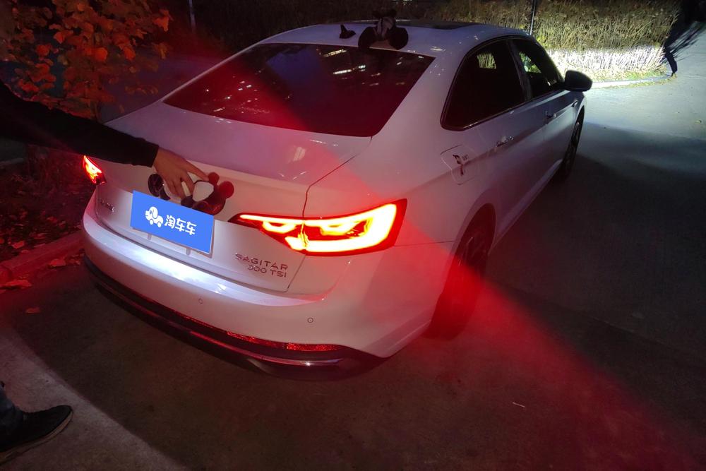 Volkswagen Sagitar