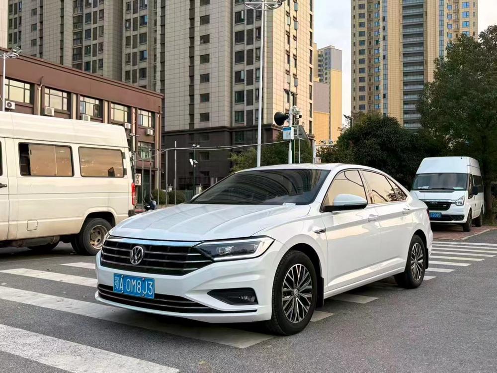 Volkswagen Sagitar