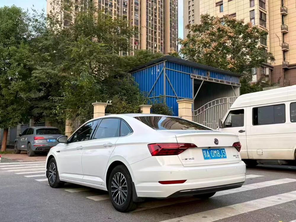 Volkswagen Sagitar