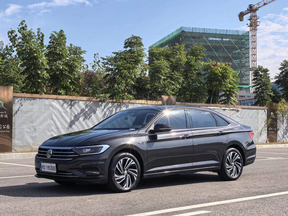 Volkswagen Sagitar
