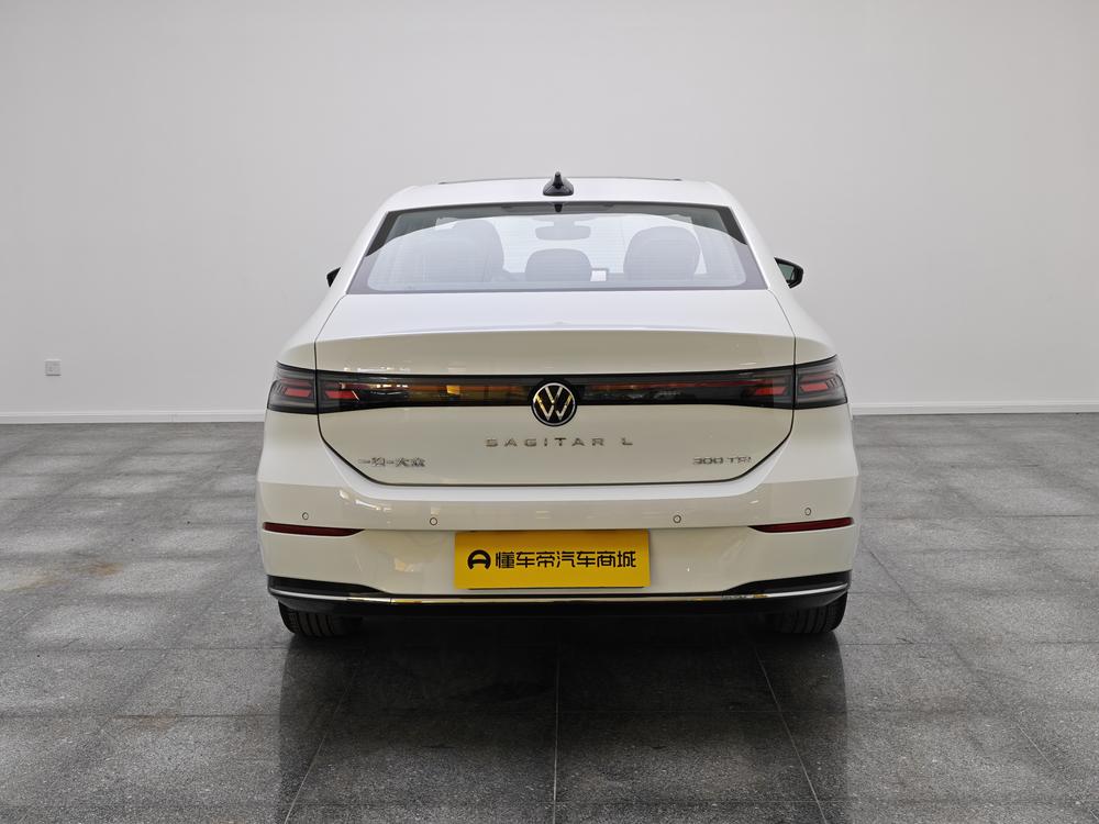 Volkswagen Sagitar