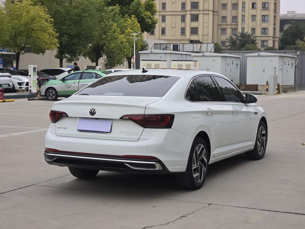 Volkswagen Sagitar