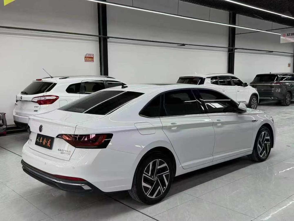 Volkswagen Sagitar
